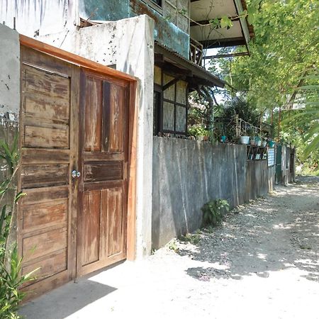 Gratitude Inn General Luna  Εξωτερικό φωτογραφία